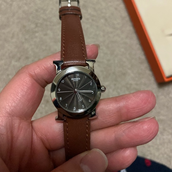 - Hermes watch - Picture 1 of 8